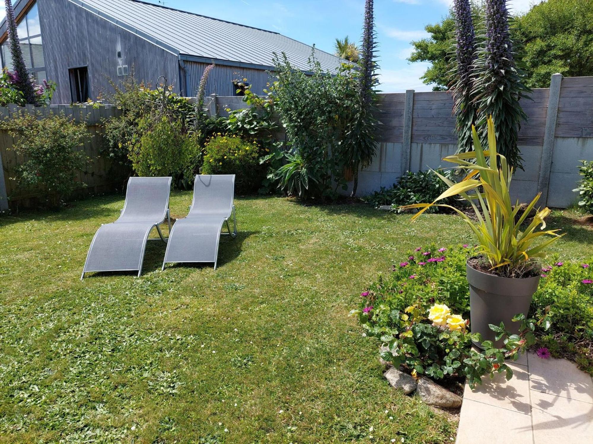 Holiday Home, Plouneour Brignogan Plages Bagian luar foto